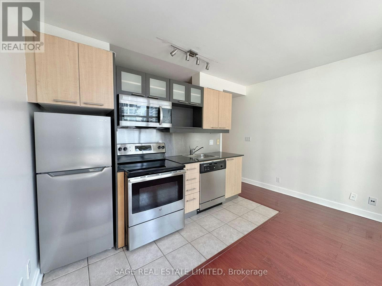 630-36 Blue Jays Way, Toronto, ON, M5V 3T3 - 16