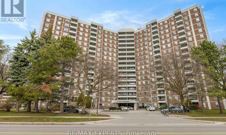 1417-5 Shady Golfway