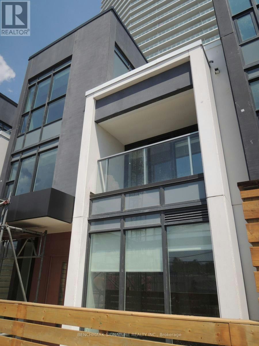 TH16-113 Mcmahon Drive, Toronto, ON, M2K 0E3