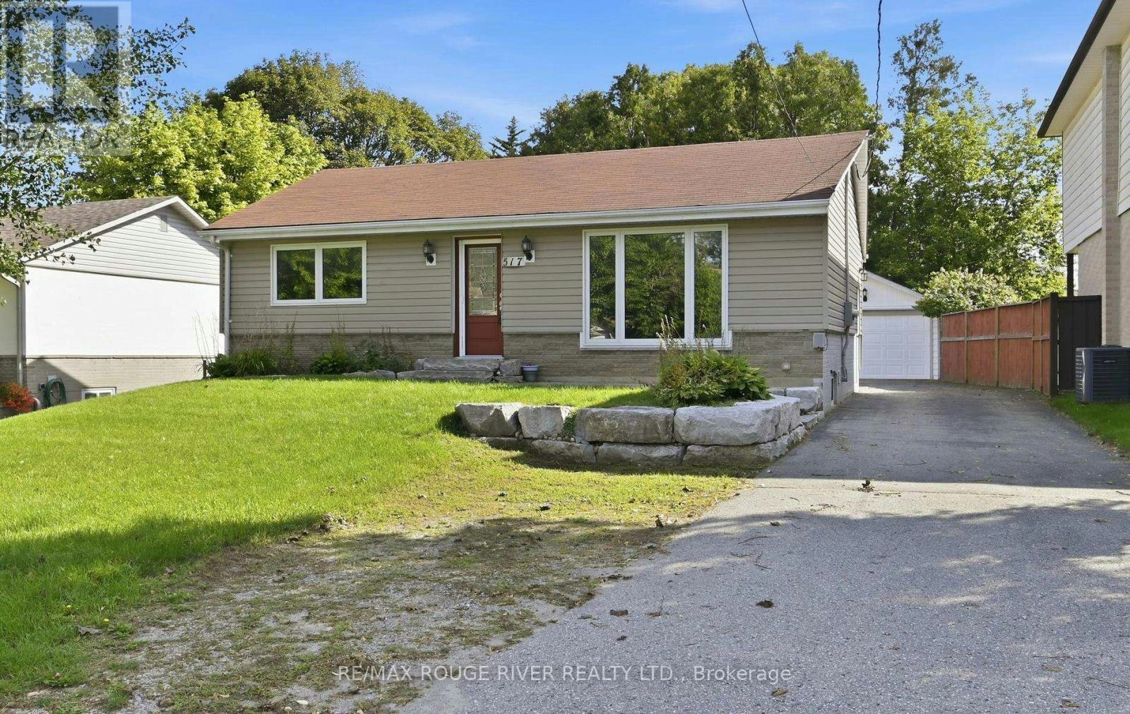517 Kent Street, Whitby, ON, L1N 4Y8
