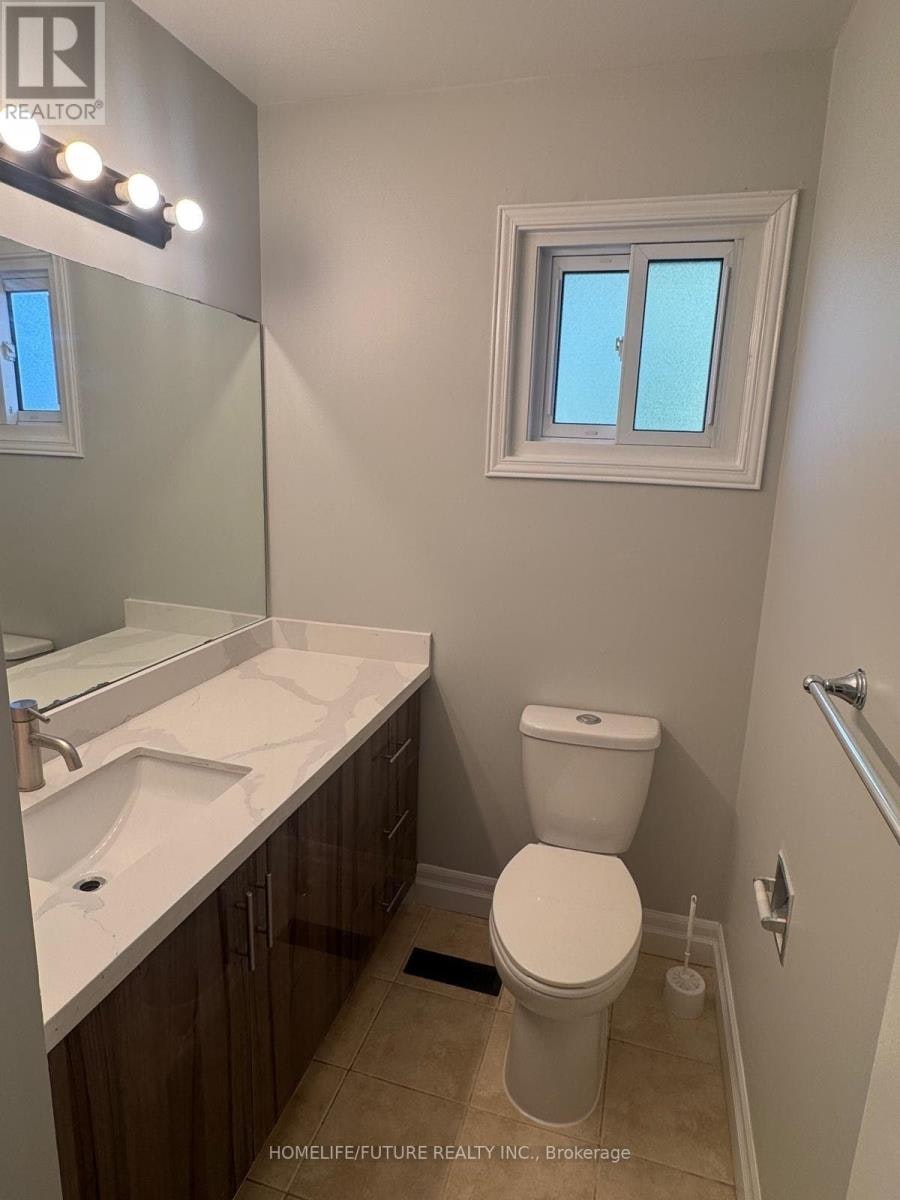 74 Parade Square, Toronto, ON, M1C 3T6 - 5