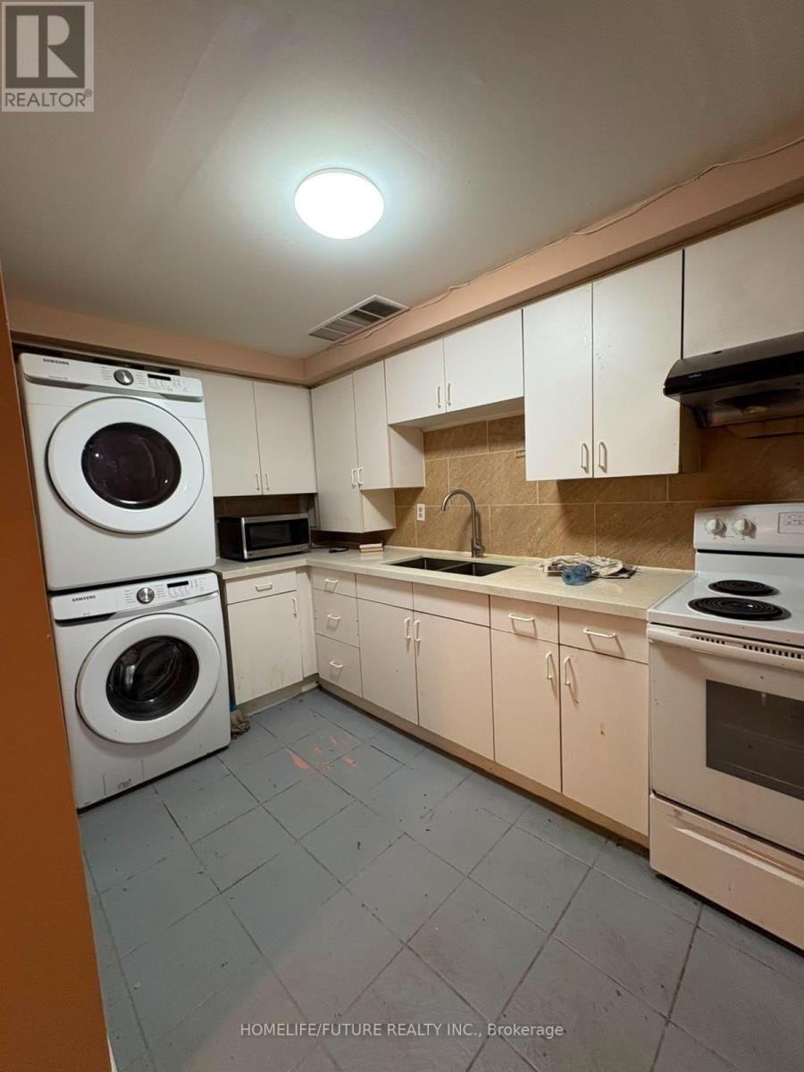 74 Parade Square, Toronto, ON, M1C 3T6 - 7