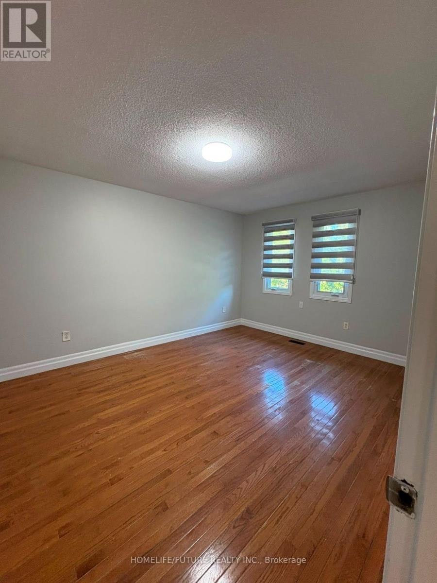 74 Parade Square, Toronto, ON, M1C 3T6 - 9