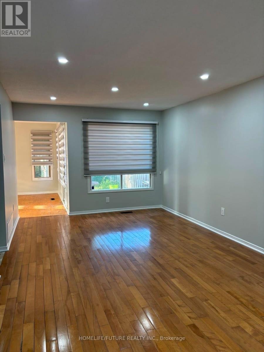 74 Parade Square, Toronto, ON, M1C 3T6 - 8