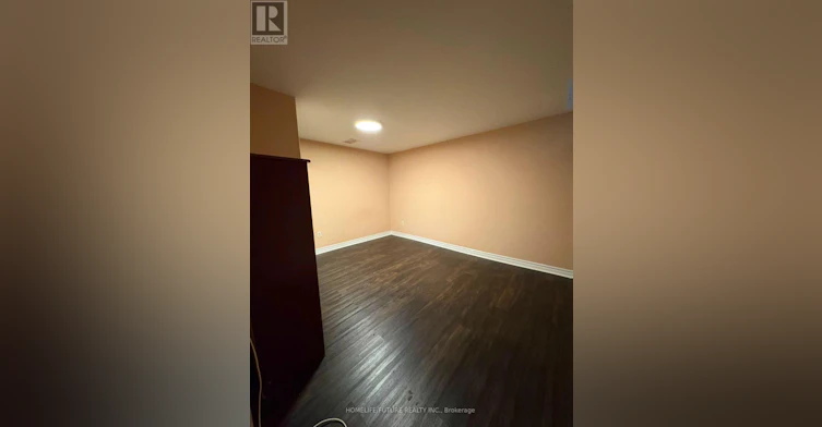 74 Parade Square, Toronto, ON, M1C 3T6 - 6