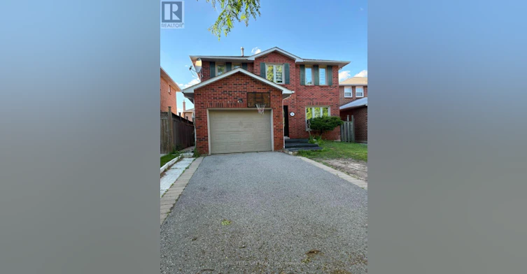 74 Parade Square, Toronto, ON, M1C 3T6