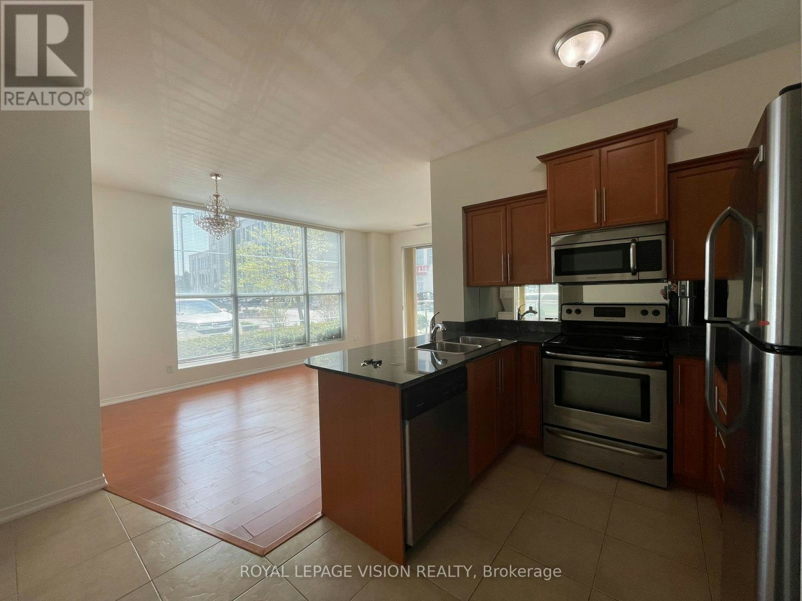 1J-6 Rosebank Drive, Toronto, ON, M1B 0A1 - 2