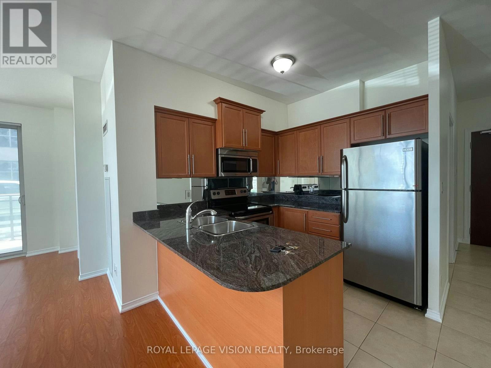 1J-6 Rosebank Drive, Toronto, ON, M1B 0A1 - 4