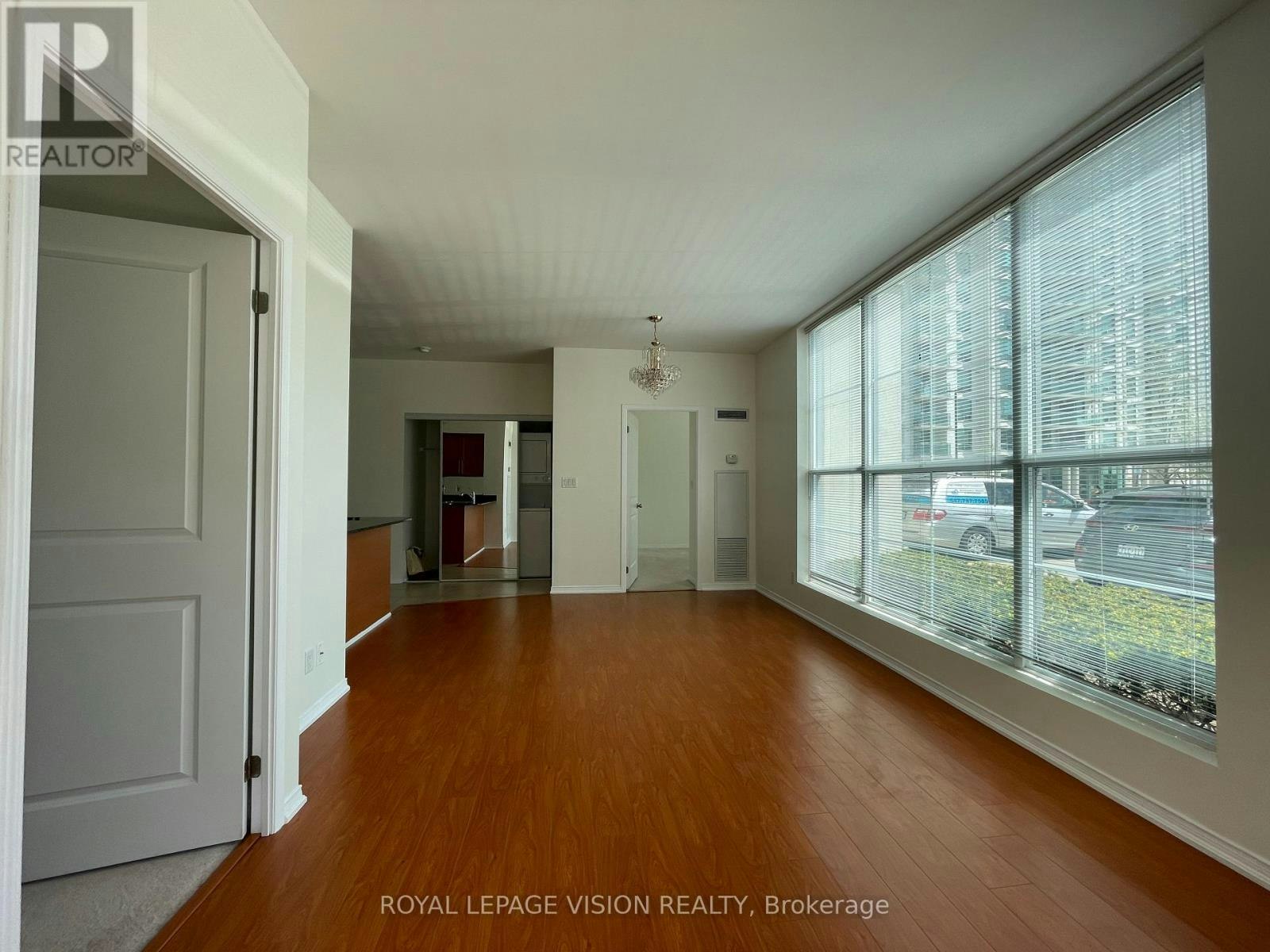 1J-6 Rosebank Drive, Toronto, ON, M1B 0A1 - 3
