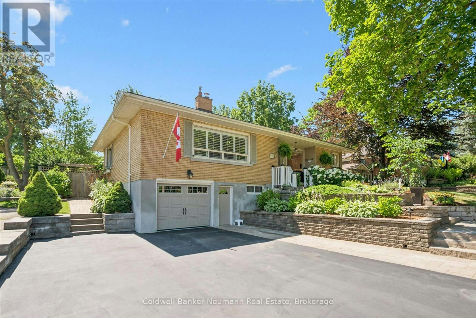 25 Bennett Avenue, Guelph, ON, N1E 2C6