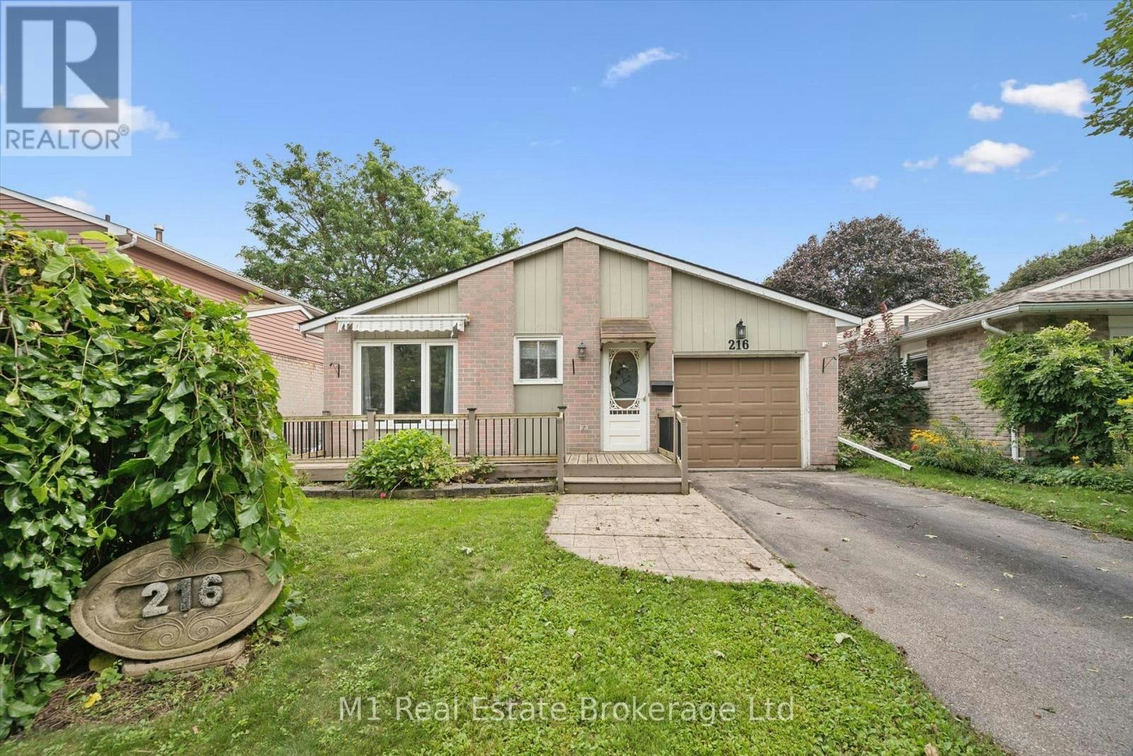 216 Parkside Drive E, Centre Wellington, ON, N1M 3E8