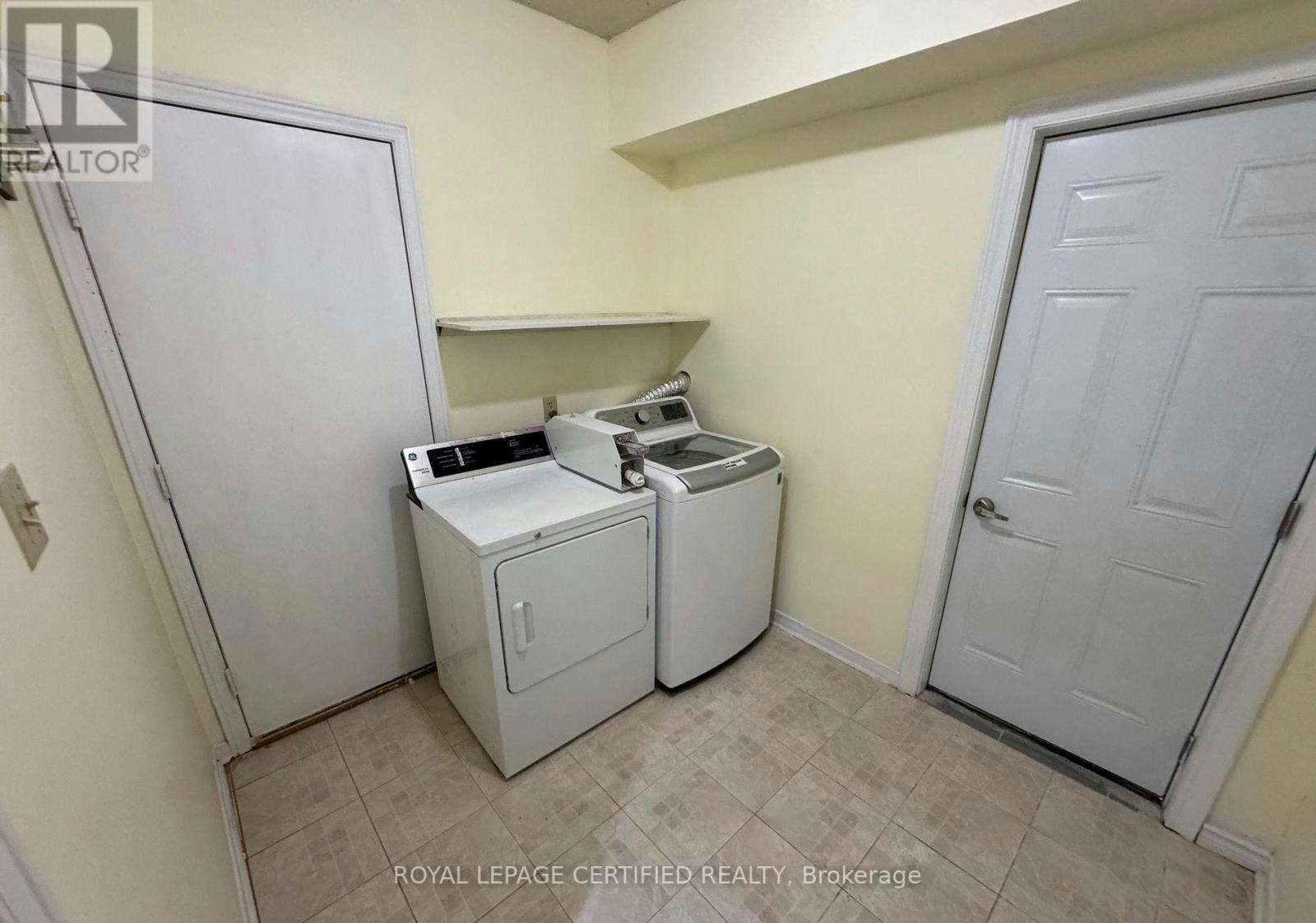 2ND Floor 2 Kingsplate Crescent, Toronto, ON, M9W 6X6 - 8