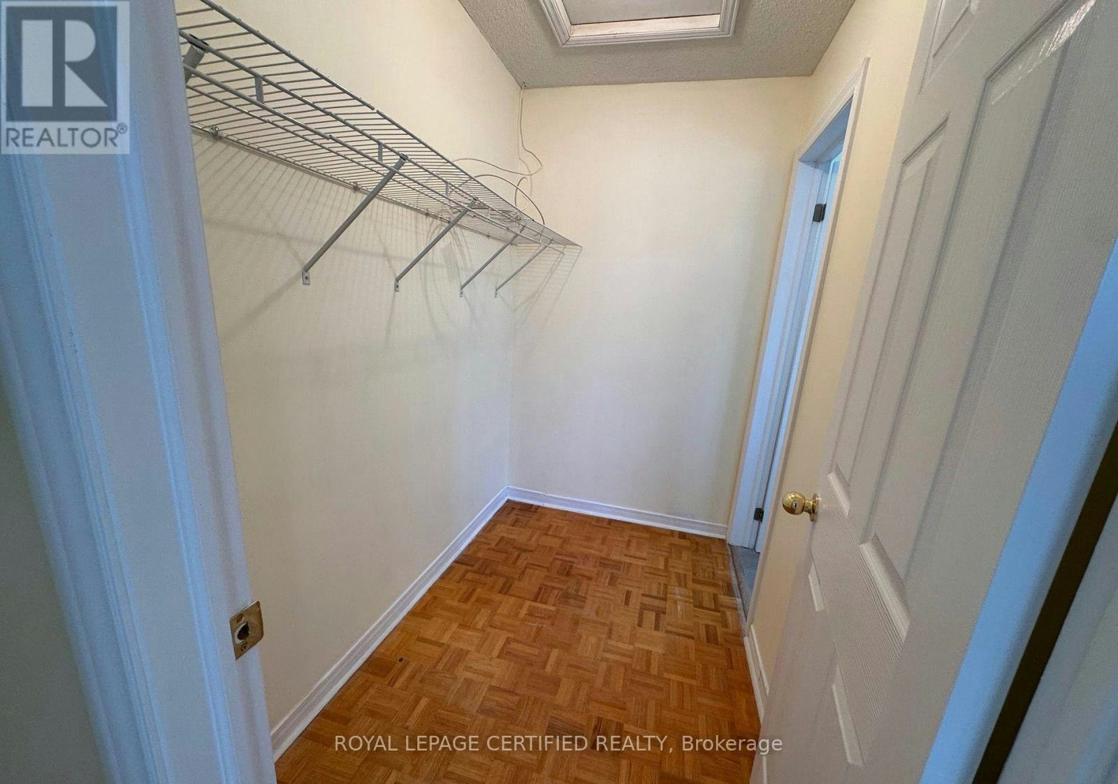 2ND Floor 2 Kingsplate Crescent, Toronto, ON, M9W 6X6 - 6