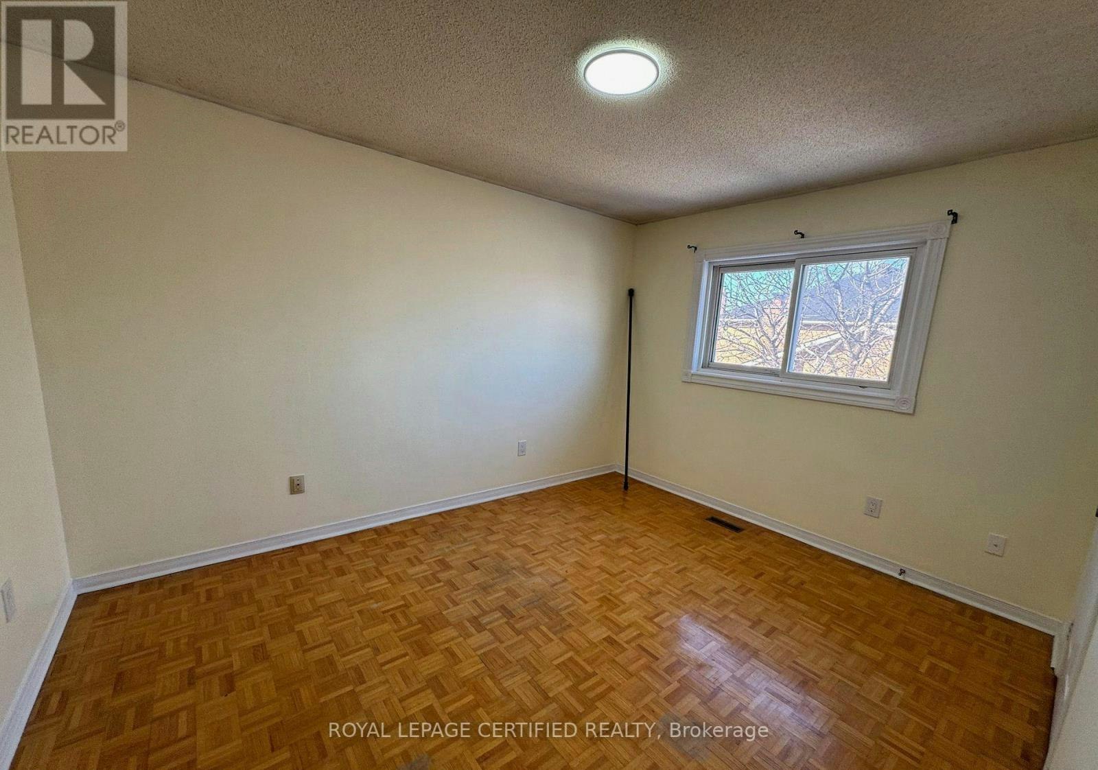 2ND Floor 2 Kingsplate Crescent, Toronto, ON, M9W 6X6 - 5