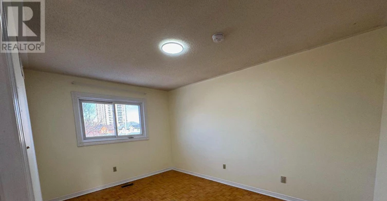 2ND Floor 2 Kingsplate Crescent, Toronto, ON, M9W 6X6 - 4