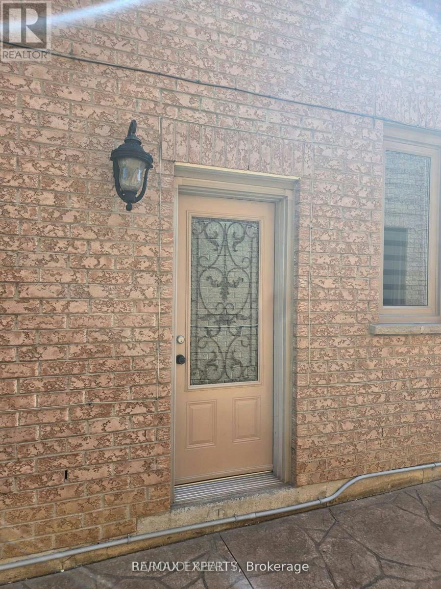 LOWER-19 Rory Road, Toronto, ON, M6L 3E9