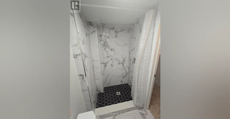 LOWER-19 Rory Road, Toronto, ON, M6L 3E9 - 11
