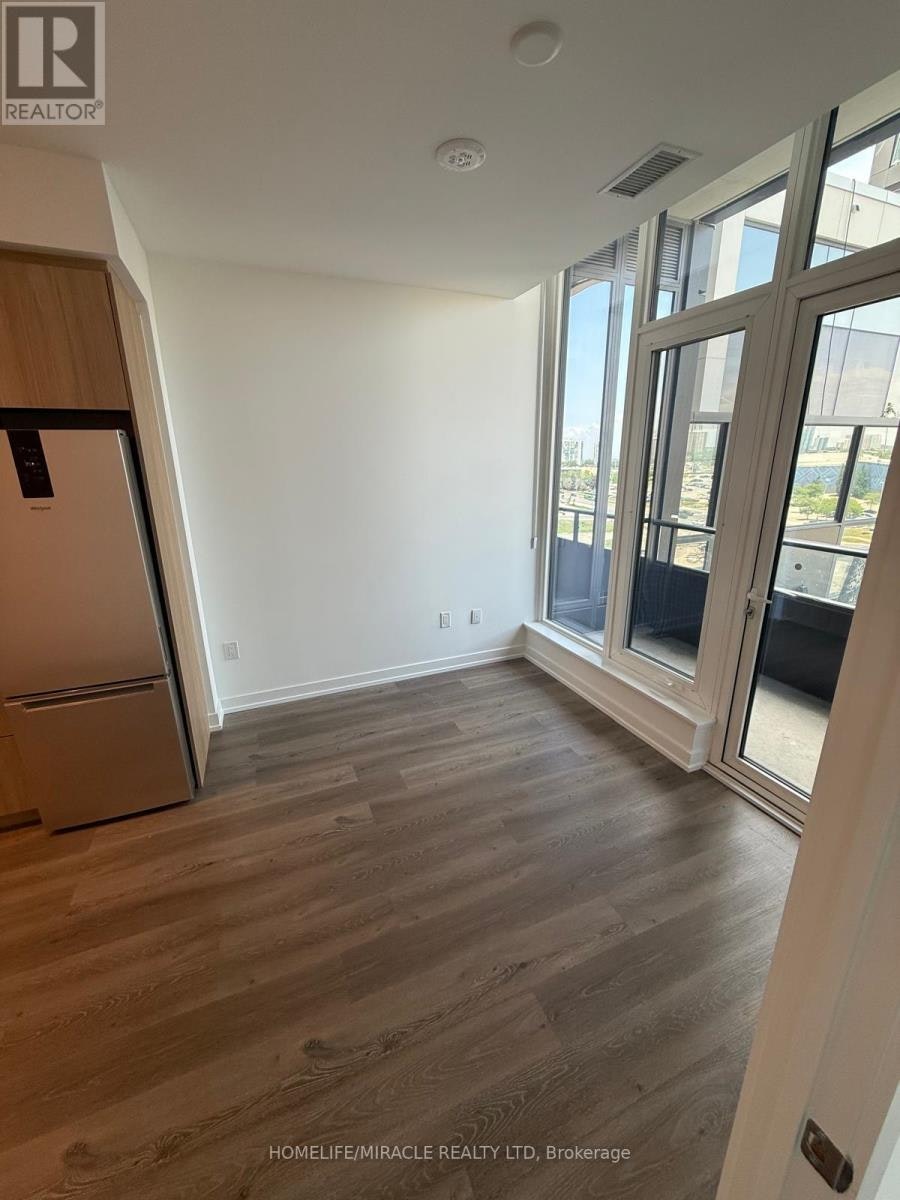 607-395 Square One Drive, Mississauga, ON, L5B 0P6 - 6