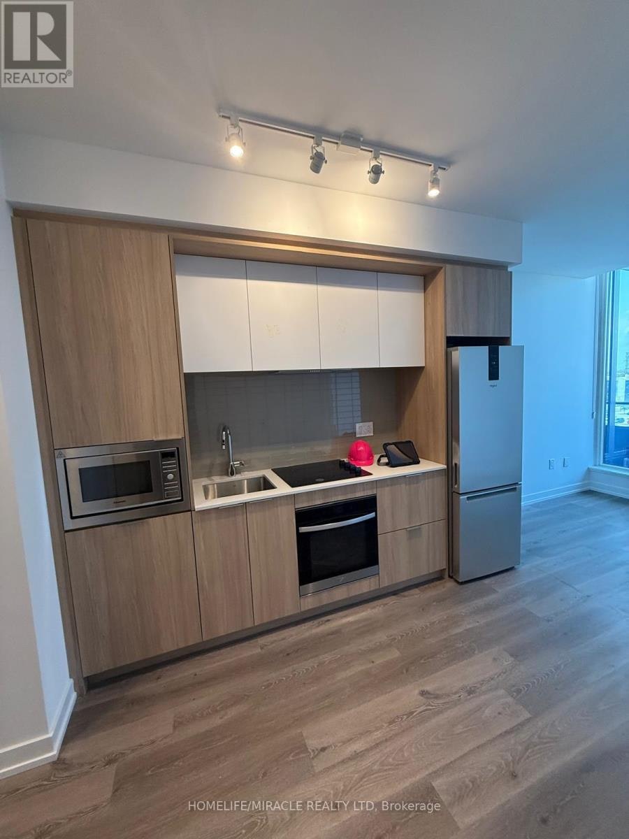 607-395 Square One Drive, Mississauga, ON, L5B 0P6 - 4