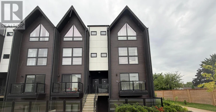 206-7277 Wilson Crescent, Niagara Falls, ON, L2G 7G5