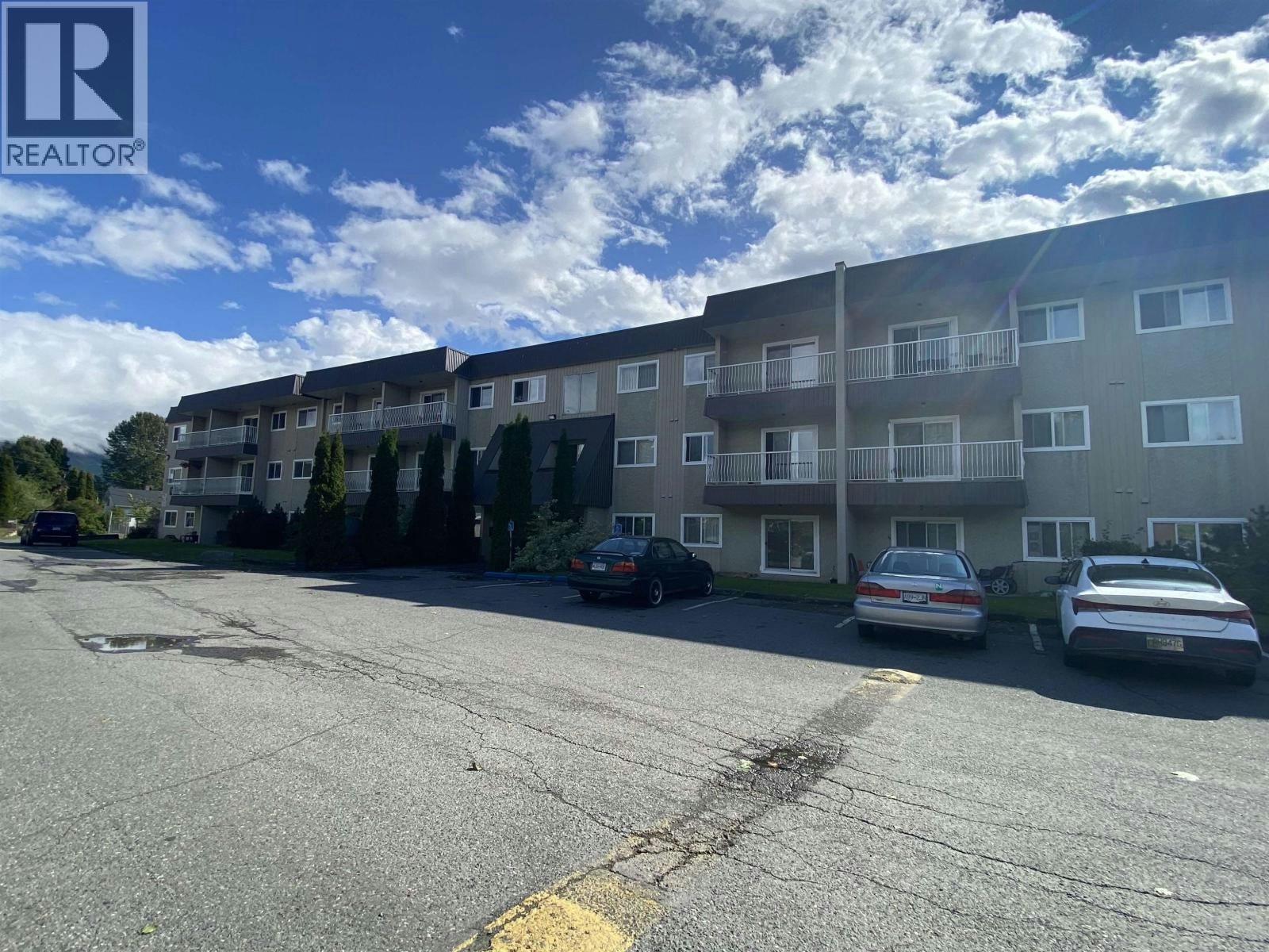 2315-2607 Pear Street - 2