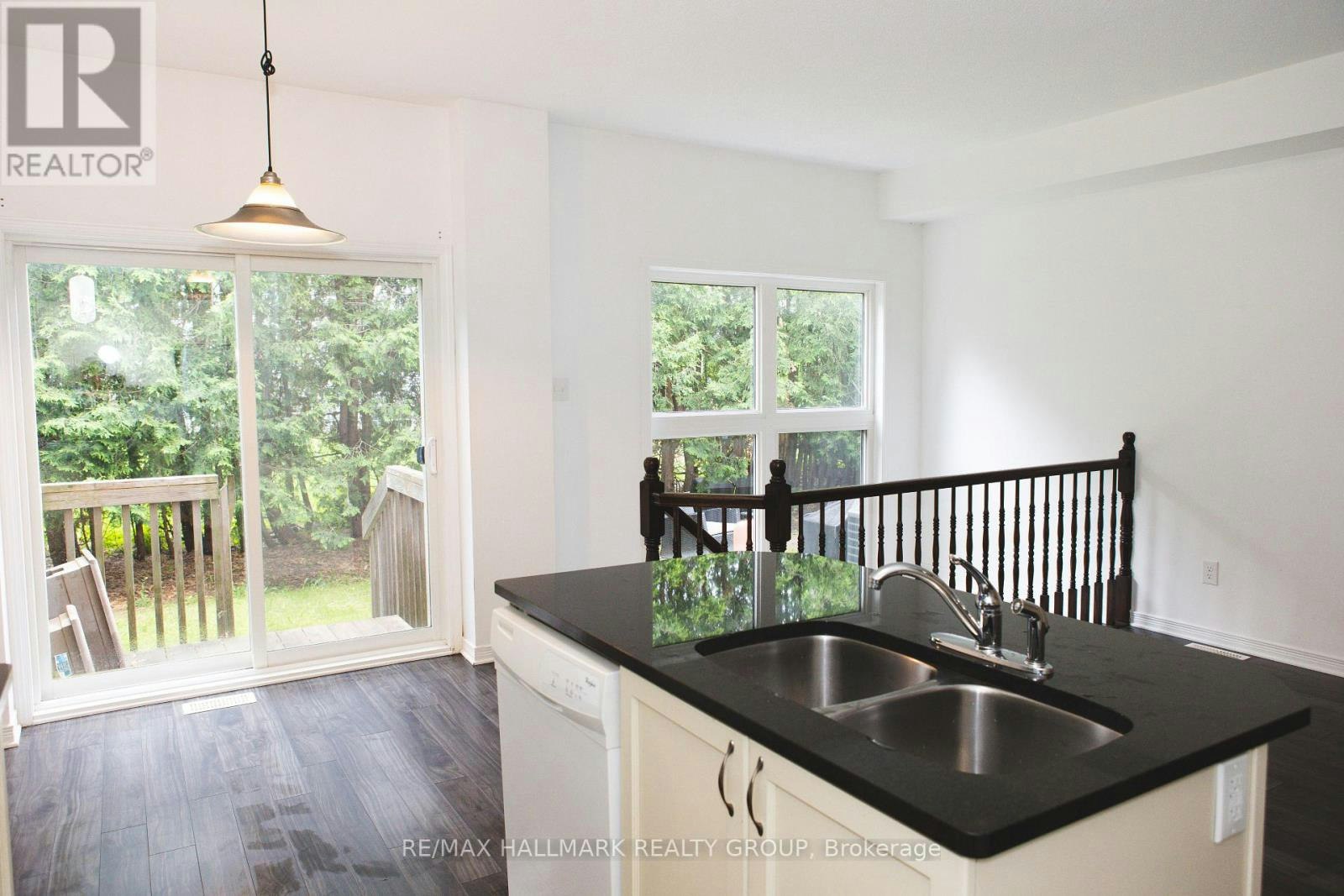 74 Dundalk Private, Ottawa, ON, K2J 0J5 - 7