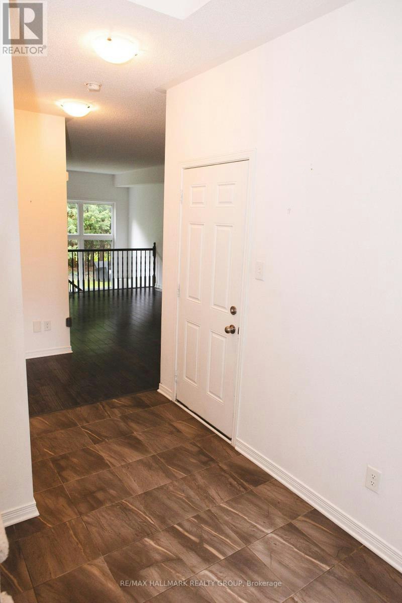 74 Dundalk Private, Ottawa, ON, K2J 0J5 - 3