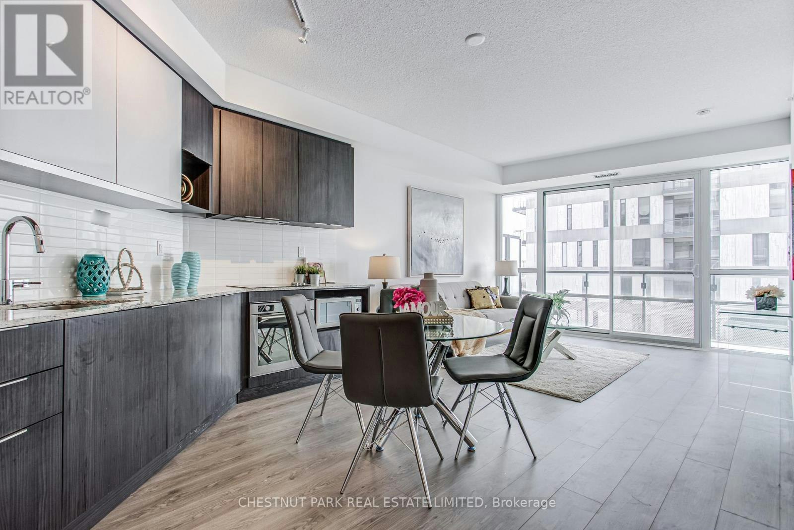 902-99 The Donway W, Toronto, ON, M3C 0N8 - 2