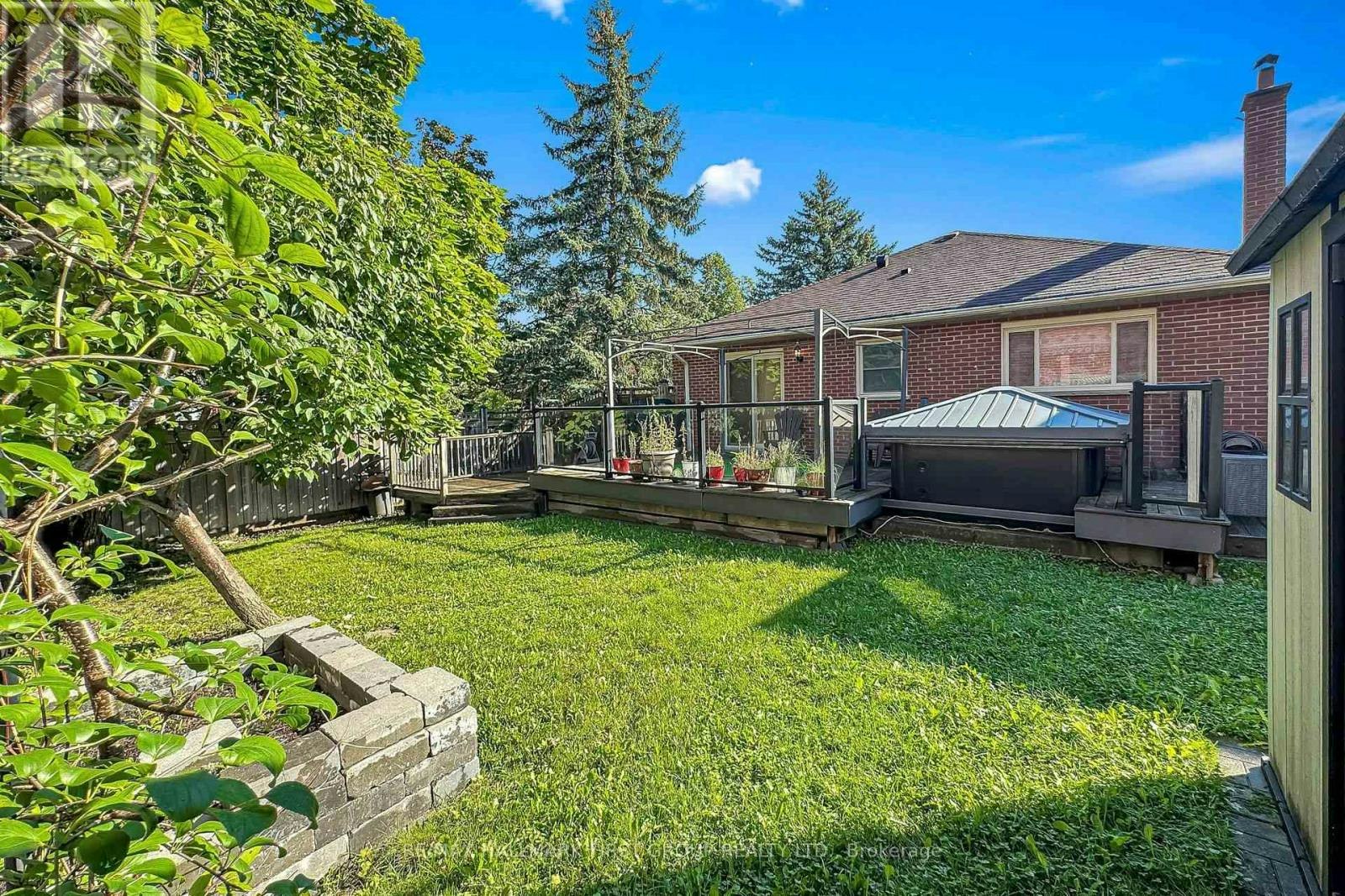 14 Martinet Street, Whitby, ON, L1N 8K8 - 50