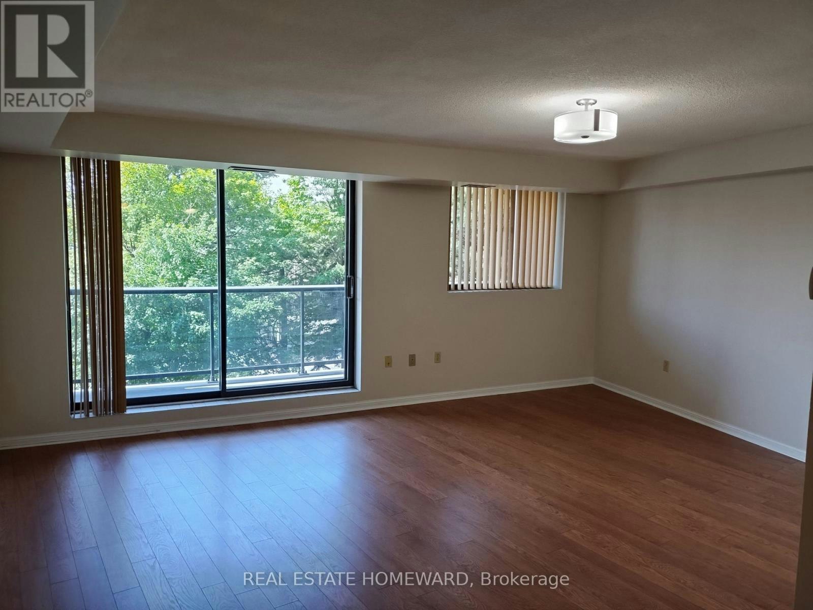 401-757 Victoria Pk Avenue, Toronto, ON, M4C 5N8 - 5