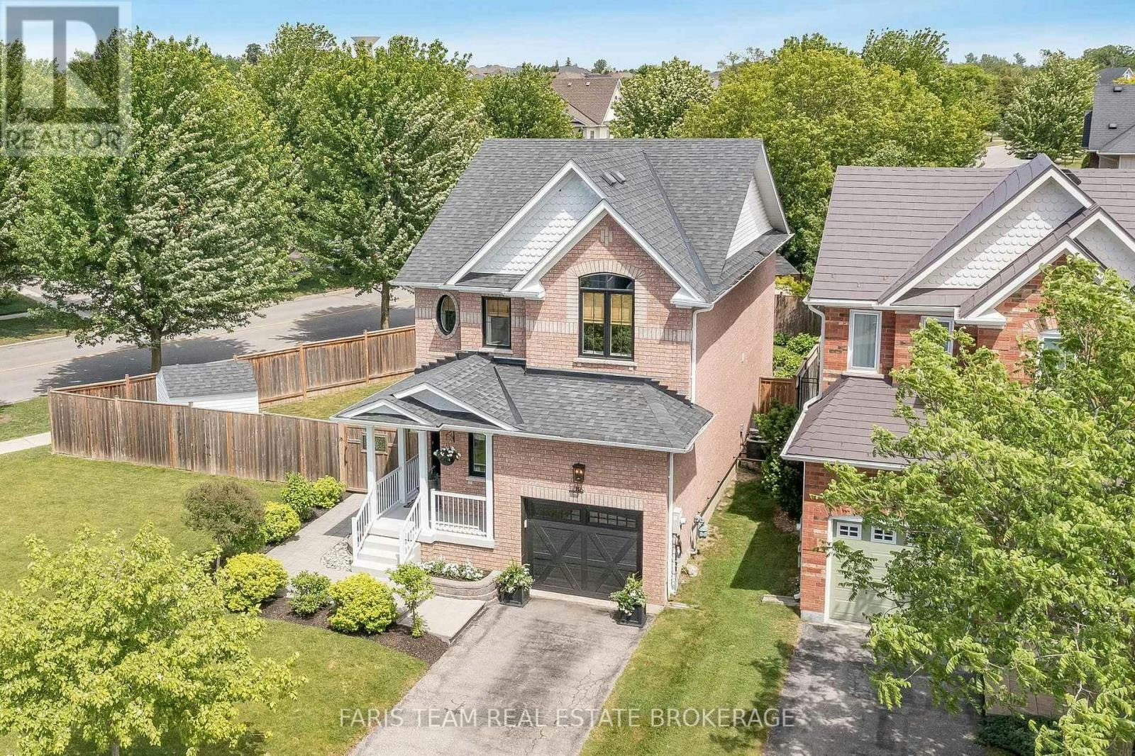 86 Margaret Graham Crescent, East Gwillimbury, ON, L0G 1M0