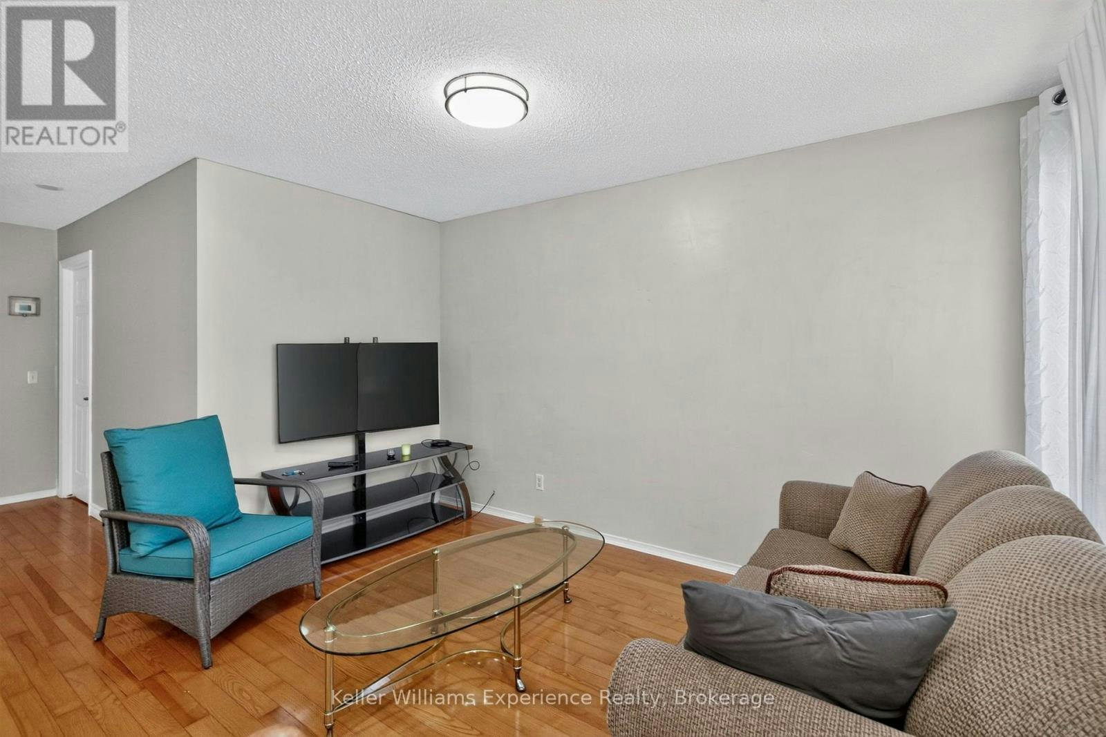 7 Golds Crescent, Barrie, ON, L4N 8R2 - 12