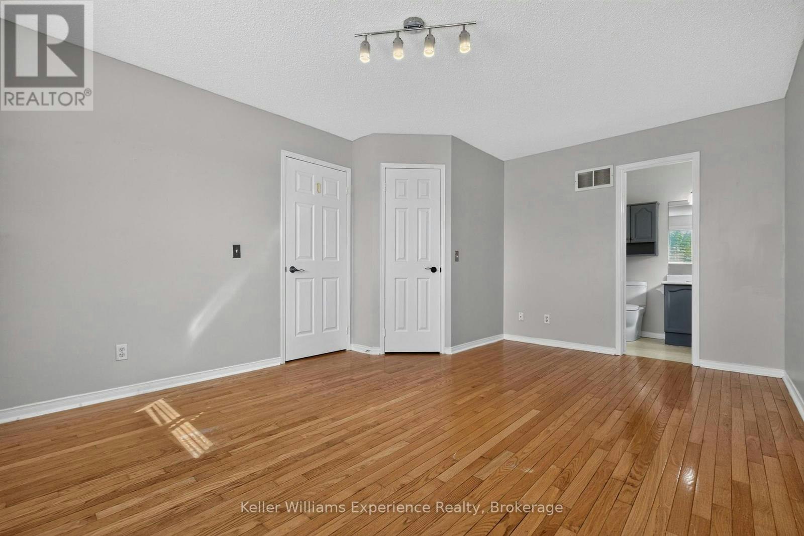 7 Golds Crescent, Barrie, ON, L4N 8R2 - 15