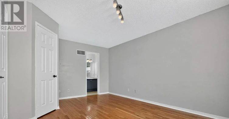 7 Golds Crescent, Barrie, ON, L4N 8R2 - 14