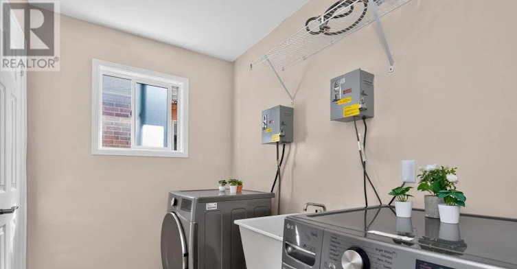 7 Golds Crescent, Barrie, ON, L4N 8R2 - 32