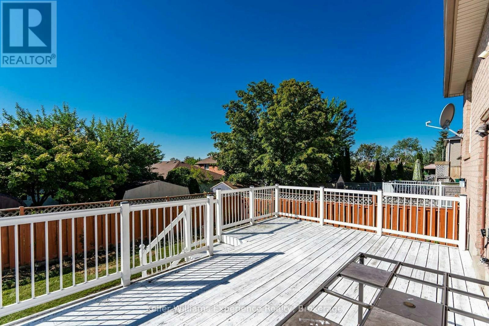 7 Golds Crescent, Barrie, ON, L4N 8R2 - 35