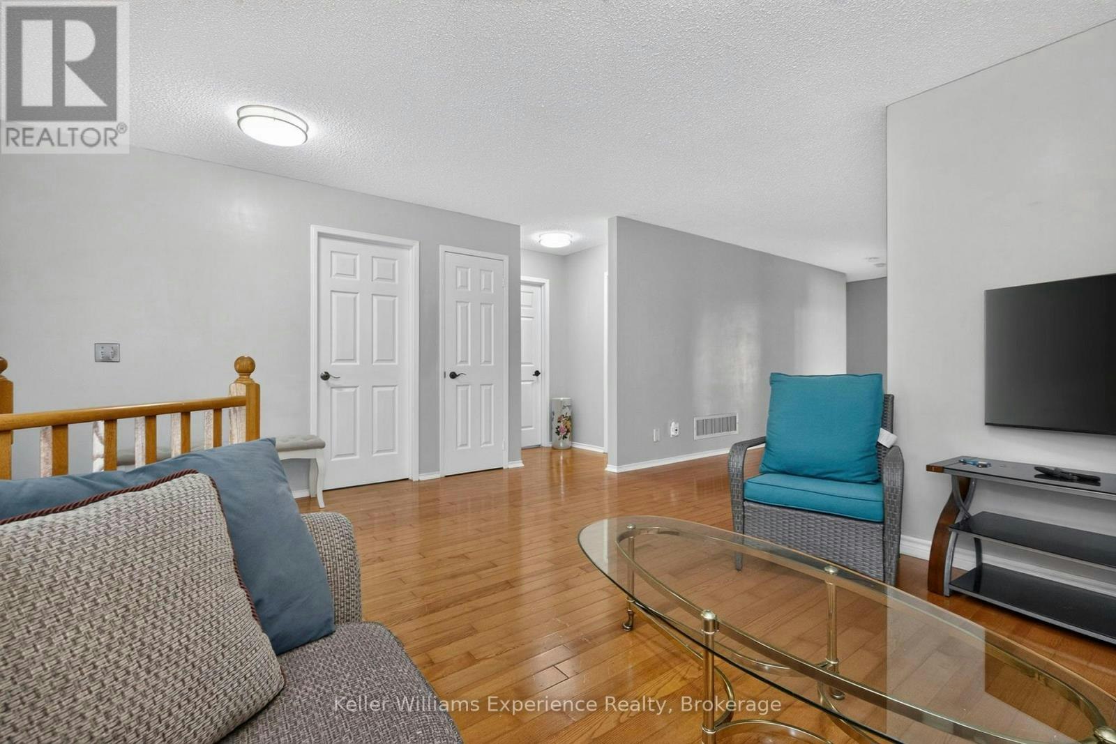 7 Golds Crescent, Barrie, ON, L4N 8R2 - 13