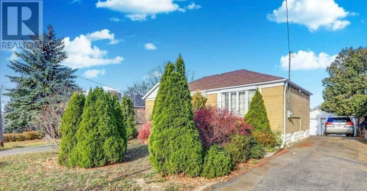 BSMT-46 William Cragg Drive, Toronto, ON, M3M 1V1 - 2