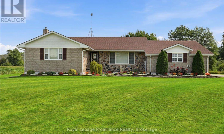305 Valley Road