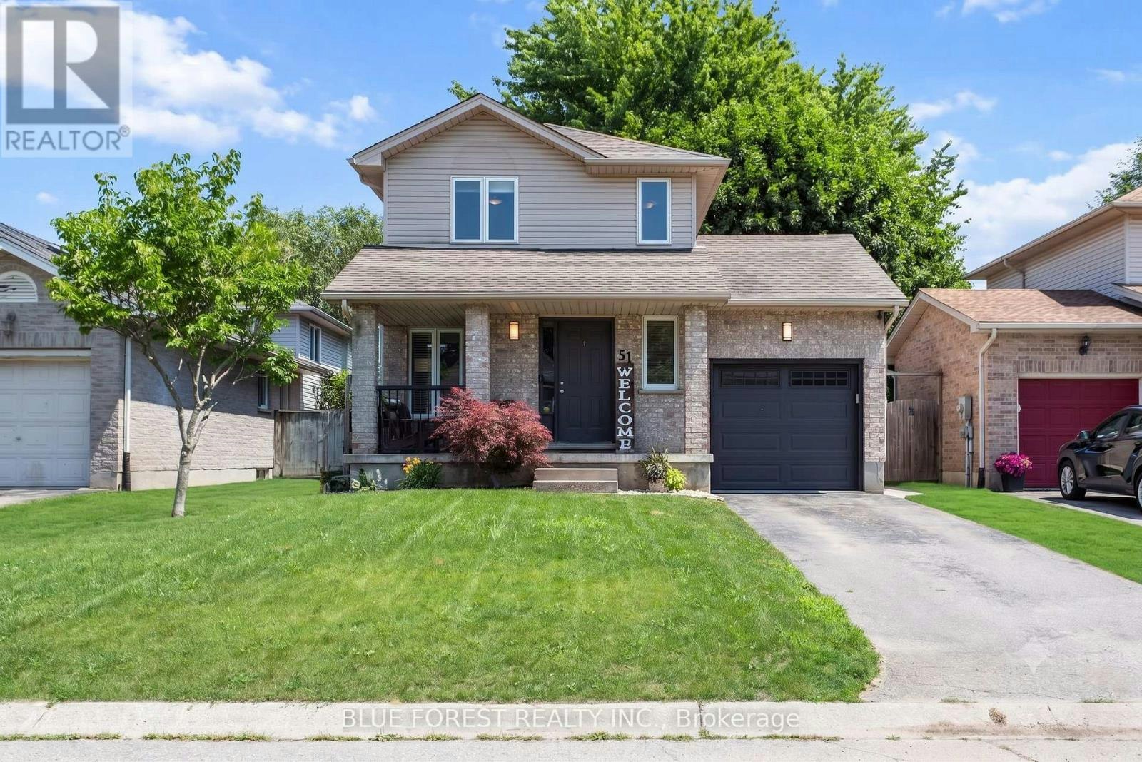 51 Hickory Boulevard W, Strathroy, ON, N7G 4E9