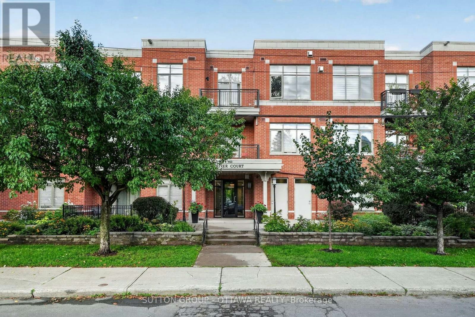 103-950 Marguerite Avenue, Ottawa, ON, K1K 3T8