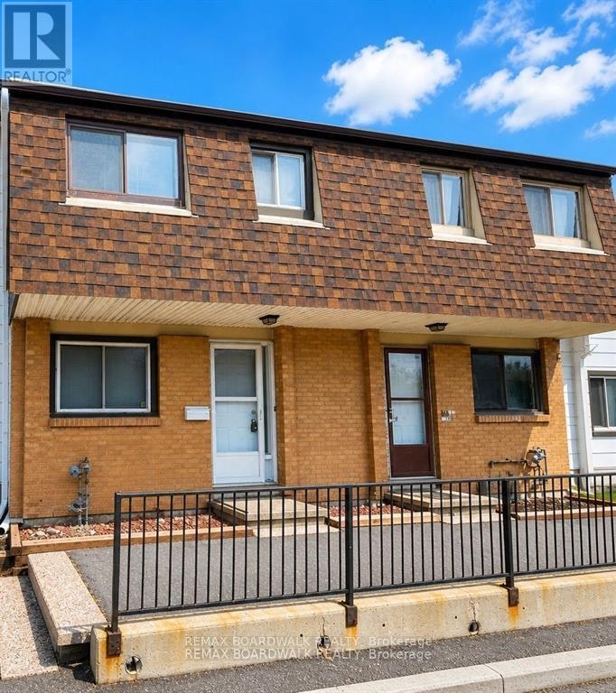 53J Sumac Street, Ottawa, ON, K1J 7T7