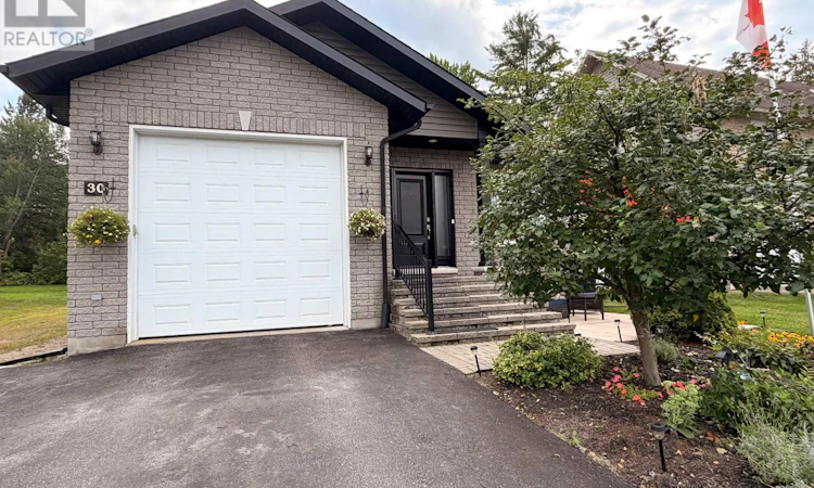 30 Osprey Crescent