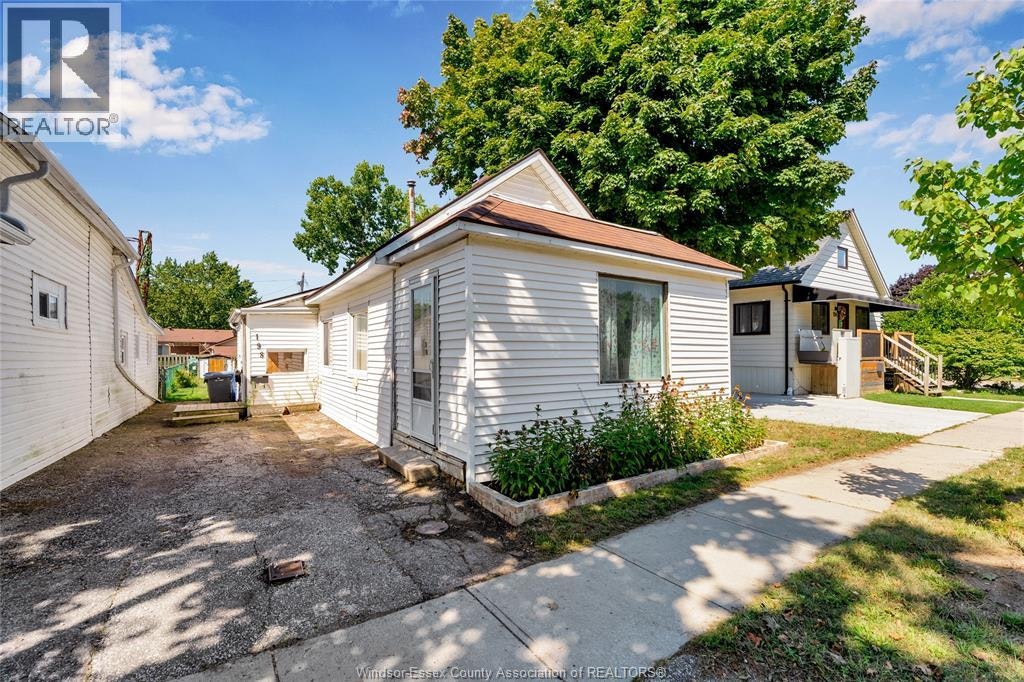 198 Brock, Amherstburg, ON, N9V 2G9