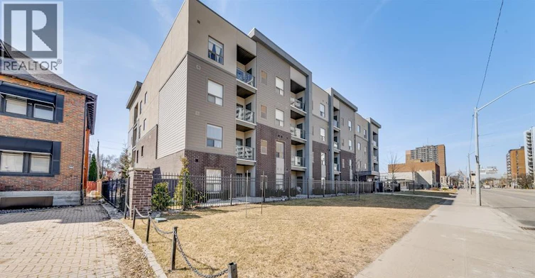 405-955 Ouellette Avenue, Windsor, ON, N9A 4J5 - 4