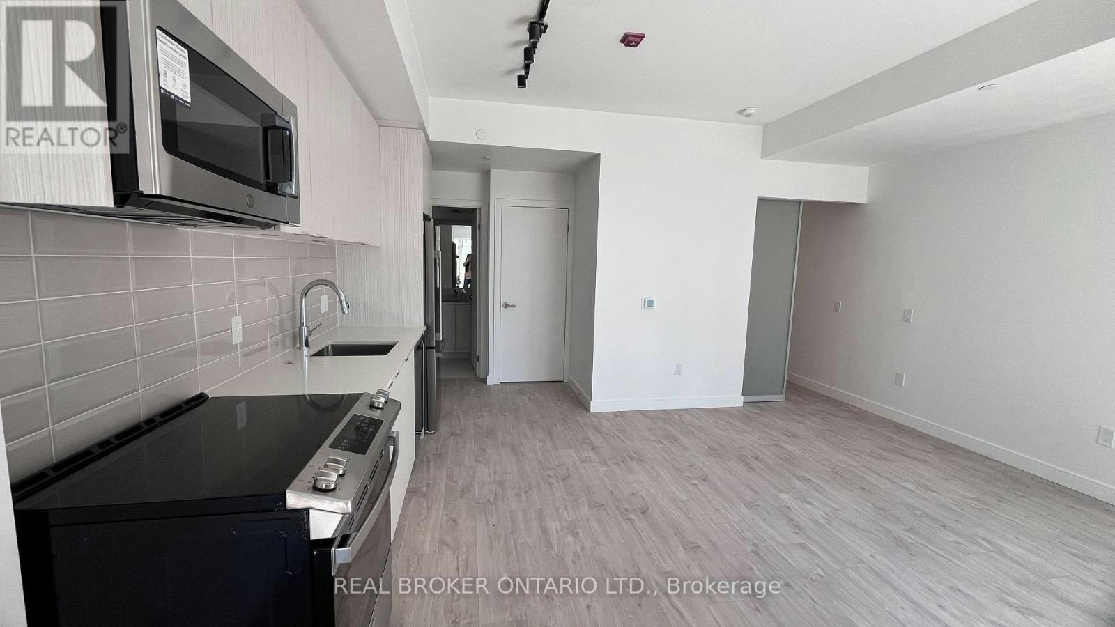 11-170 Clonmore Drive, Toronto, ON, M1N 1Y1 - 12