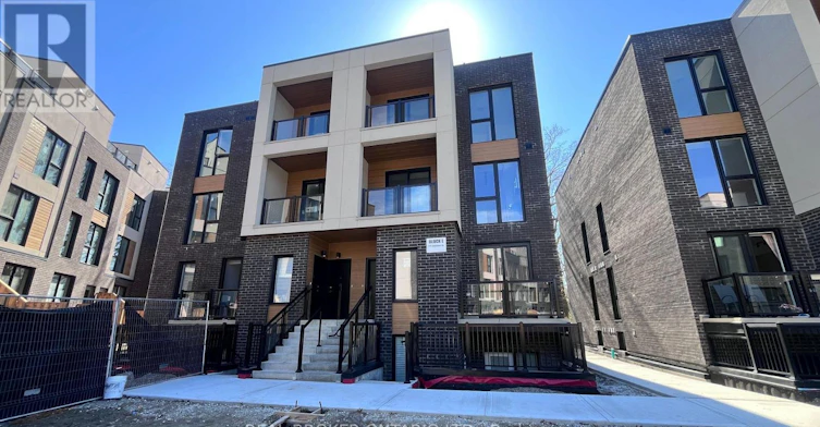 11-170 Clonmore Drive, Toronto, ON, M1N 1Y1