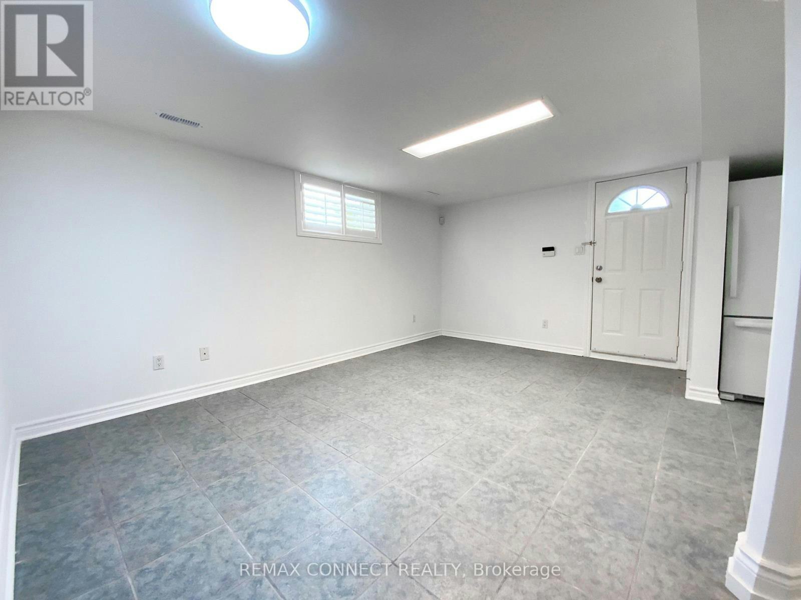 C-BSMT 2 Bdrm Kellyvale Road, Toronto, ON, M1R 3M3 - 5