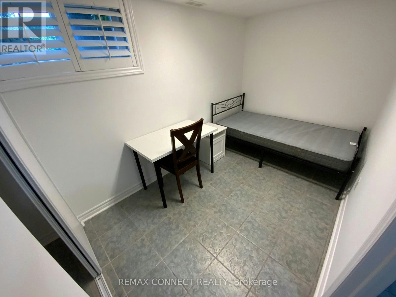 C-BSMT 2 Bdrm Kellyvale Road, Toronto, ON, M1R 3M3 - 11