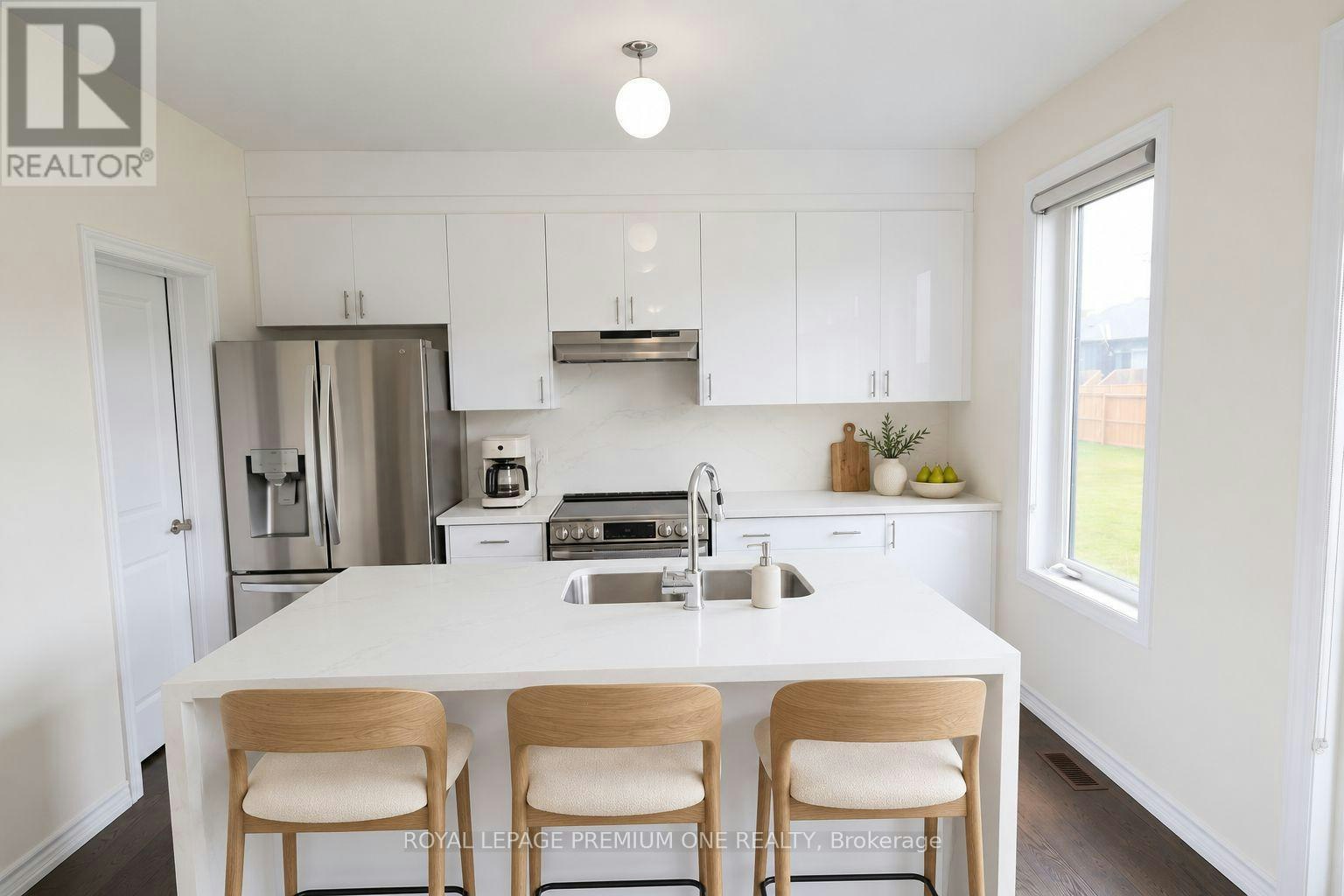 13 Simona Avenue, Wasaga Beach, ON, L9Z 0L5 - 7